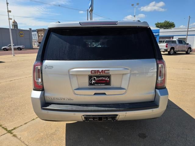 2017 GMC Yukon XL SLT